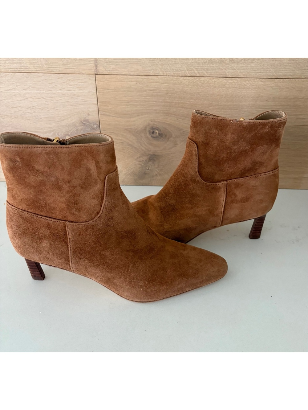 Veronica Beard Kelby Hazelwood Suede Pointed Toe Ankle Boots Womens 8M